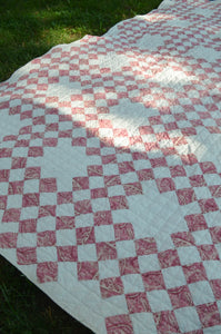 Red Paisley Irish Chain Quilt