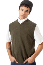 Load image into Gallery viewer, Moss Vest
