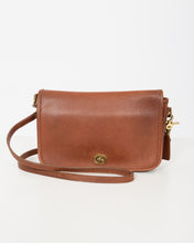Load image into Gallery viewer, Tan Coach Penny Pocket Purse
