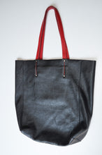 Load image into Gallery viewer, Roots Leather Tote
