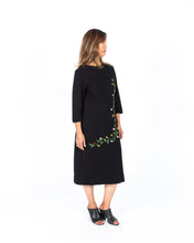 Load image into Gallery viewer, Vintage Floral Knit Dress
