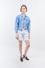 Load image into Gallery viewer, Light 80&#39;s Gap Jean Jacket
