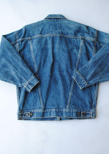 Medium Wash Levi’s Jean Jacket, L-XL